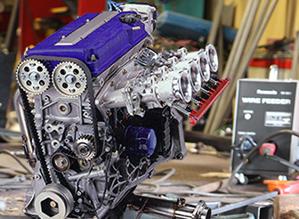 レースエンジン参考写真